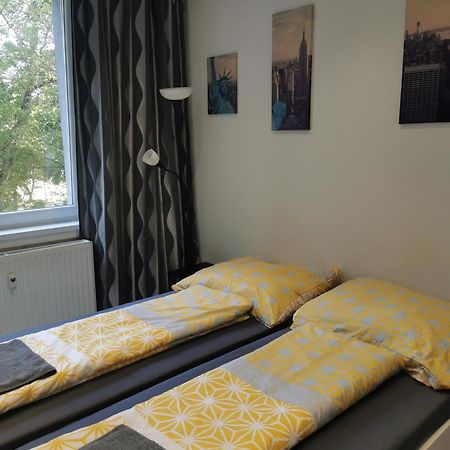 Modry Apartman, Racianska 29, Братислава Экстерьер фото